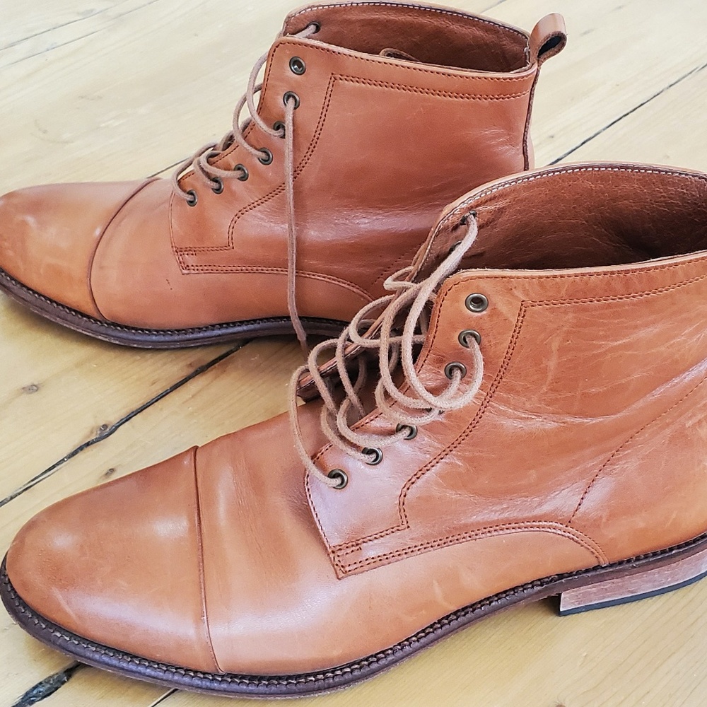 Ten Points cognac leather ankle boots